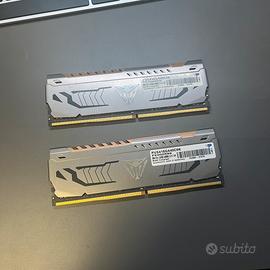 2x Ram 16GB DDR4 4400Mhz