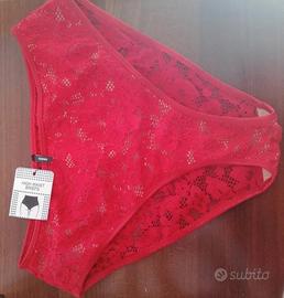 intimo rosso nuovo con cartellino 
