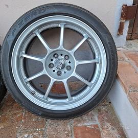 ALFA ROMEO 4C CERCHI OZ RACING HLT DISTANZIALI