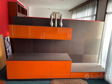 Mobile soggiorno arancione