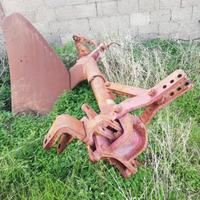 Aratro monovomere e bivomere