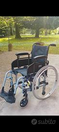 Carrozzina per disabili leggera - sedia a rotelle 
