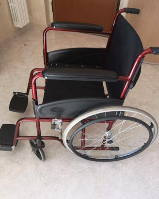 Sedia a rotelle pieghevole