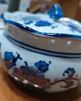 Elegante portabiscotti in fine porcellana