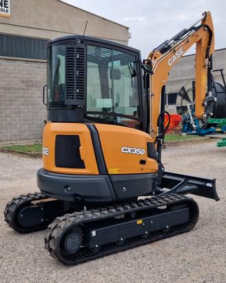 ESCAVATORE CASE CX35D