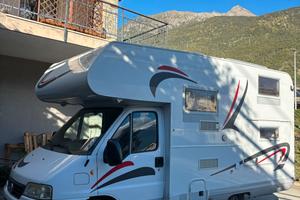 Bustner Active 535/2 mansardato e compatto (5,63m)