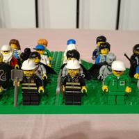 Lego minifigures