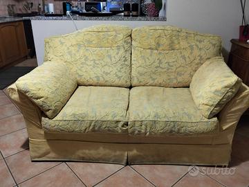 Divano marca Biba a due posti 160
