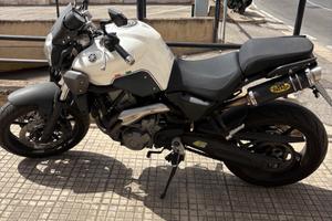 Yamaha mt-03 660