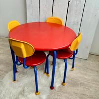 Tavolo e sedie per bambini IKEA da collezione