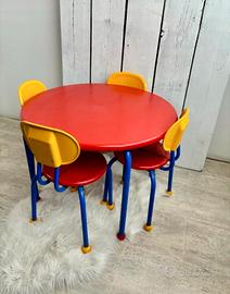 Tavolo e sedie per bambini IKEA da collezione