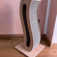 Tiragraffi verticale per gatti