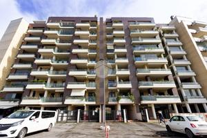 2 LOCALI A ROMA