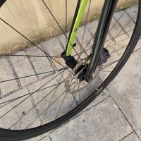 Bici da corsa cannondale carbone synapse