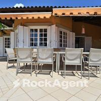 ELEGANTE ED ESCLUSIVA VILLA A VELLETRI