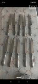 10 antichi coltelli manico in materiale argentato