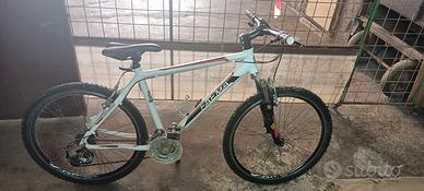 Bici da 26 pollici con le marce 