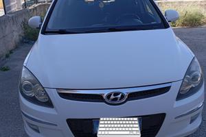 Hyundai i30 CW 1.6 diesel 90cv - Leggi !!