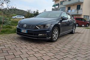 VOLKSWAGEN PASSAT 1.6 TDI Diesel 120 CV / 88 kW