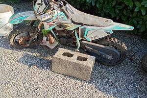 mini moto cross e mini quad prezzo 50 euro cadauno