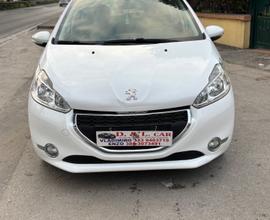 Peugeot 208 1.4 HDi 68 CV 5 porte Allure