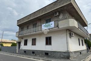 4 LOCALI A CARDITO