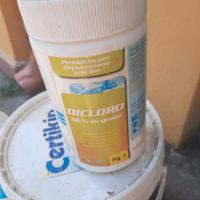 Dicloro per il trattamento delle piscine