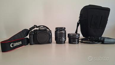 Canon EOS 550D + obb. 18-55mm + lente macro