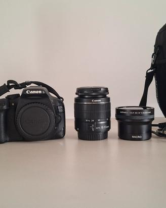 Canon EOS 550D + obb. 18-55mm + lente macro