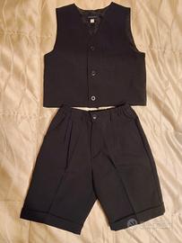 pantaloncini e gilet blu per bambino