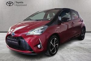 Toyota Yaris 1.5 Hybrid 5 porte Lounge Red/Bl...