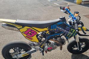 Pit bike 