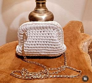 Clutch bianco metallizzato 