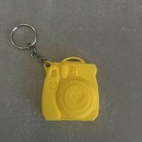 Portachiavi Polaroid Gialla in PLA – Foto