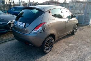 Lancia Ypsilon 1.0 FireFly 5 porte S&S Hybrid Gold