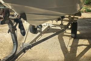 barca compresa di motore e carrello