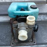 Motopompa autoadescante