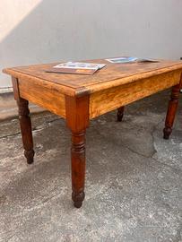 Tavolo rustico piemontese in legno massello