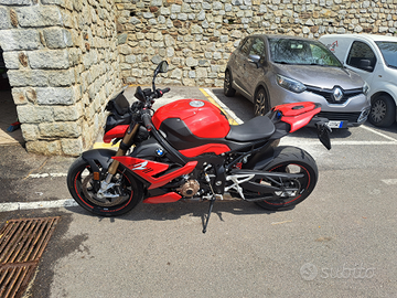 Bmw s1000r