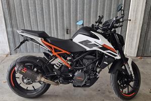 KTM DUKE 125