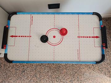 gioco hockey con gambe 