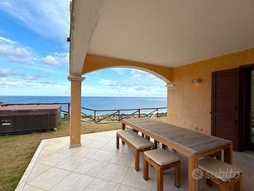 Villa unifamiliare con giardino privato su quattro