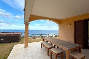 Villa unifamiliare con giardino privato su quattro