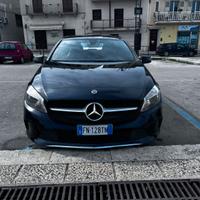 MERCEDES CLASSE A (W176) A 180 d Sport
