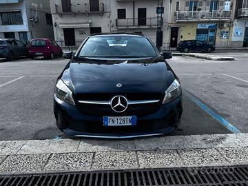 MERCEDES CLASSE A (W176) A 180 d Sport