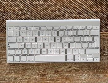 Tastiera Apple Wireless Keyboard (modello A1314). 