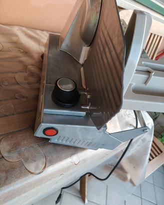 Affettatrice elettrica 