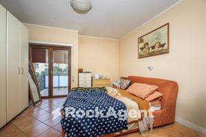 MONTAGNOLA PIANO ALTO RISTRUTTURATO