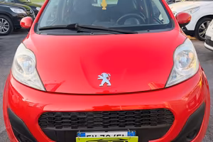 Peugeot 107 1.0 68CV 5p. SUPERGA 2014