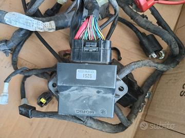 Motore Yamaha xenter 150 con tutti i cavi e centra